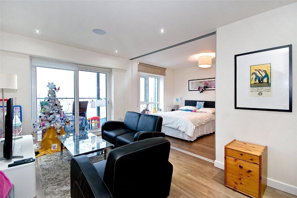 East Drive, Colindale, London, NW9 5ZG